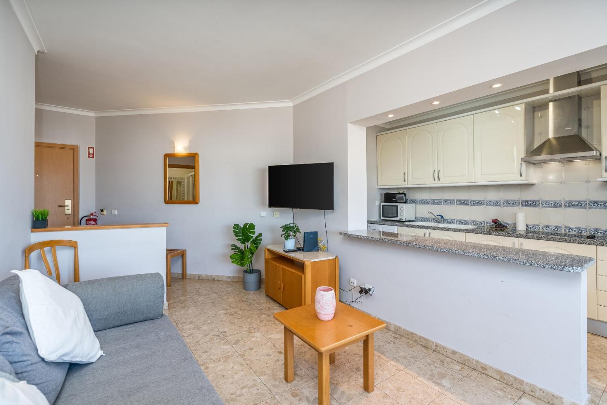Apartment S&s